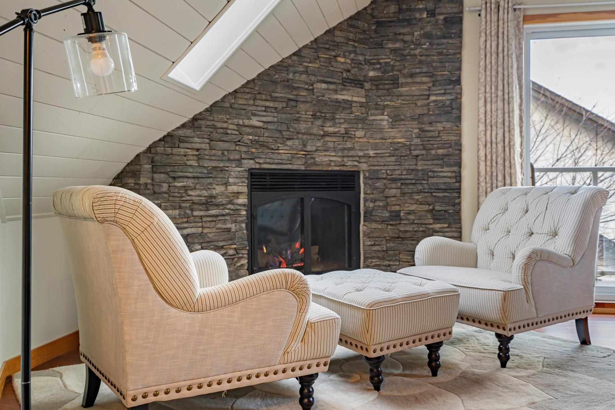 Parkland301 Sunlit 2,000 Ft² Penthouse With Mtn View Appartement *