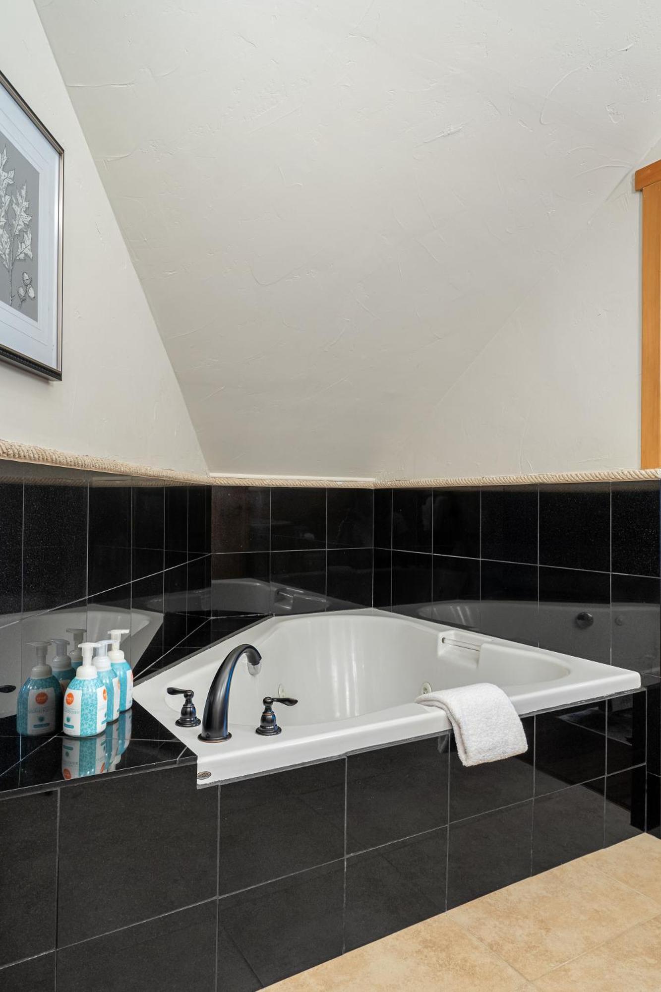 Appartement Parkland301 Sunlit 2,000 Ft² Penthouse With Mtn View Canmore