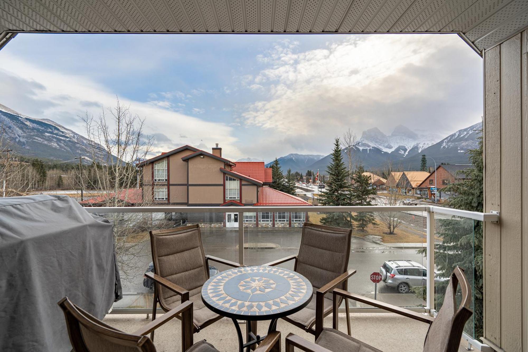 Parkland301 Sunlit 2,000 Ft² Penthouse With Mtn View Appartement *